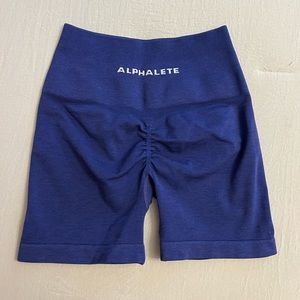 Alphalete amplify shorts 4.5 inch